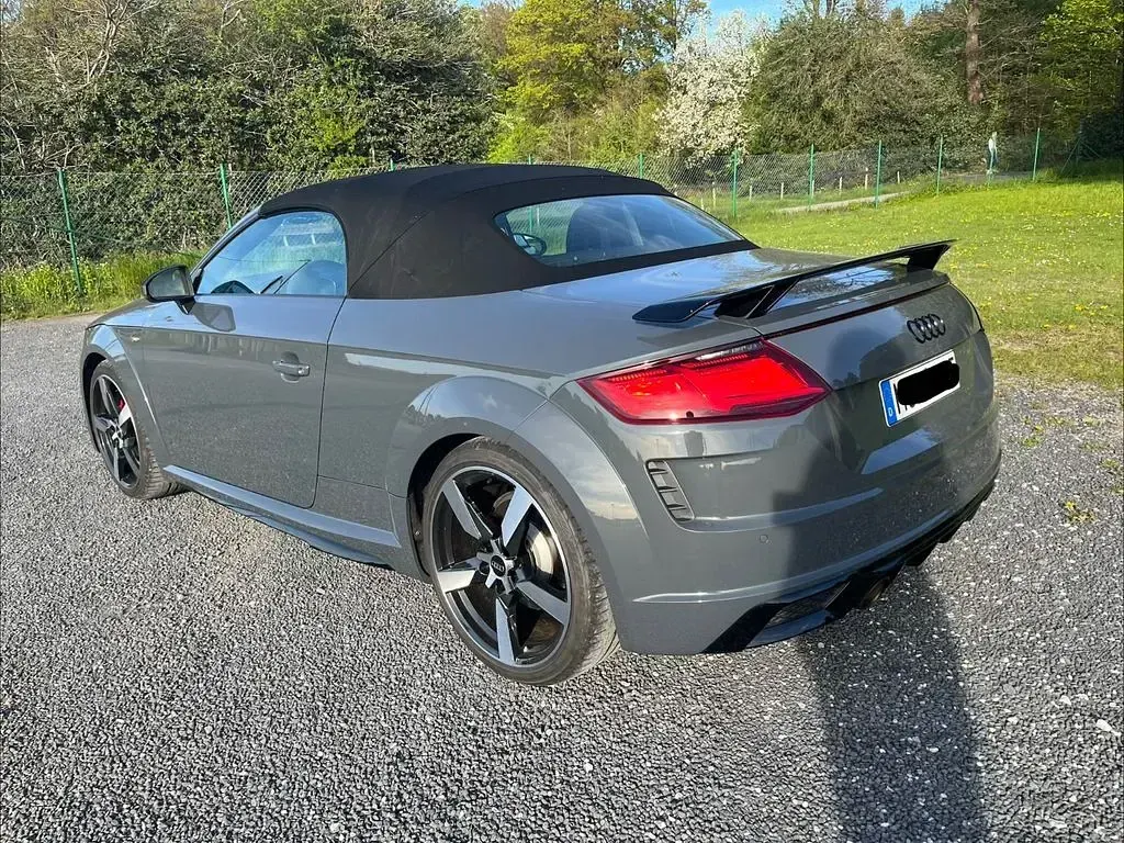 Używany Audi TT Competition 197 KM (144 kW) 2020 Szary Kabriolet