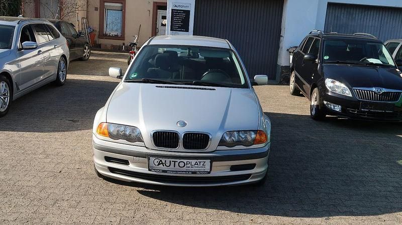 Occasion BMW 318 118 ch (86 kW) 1998 Argent Berline