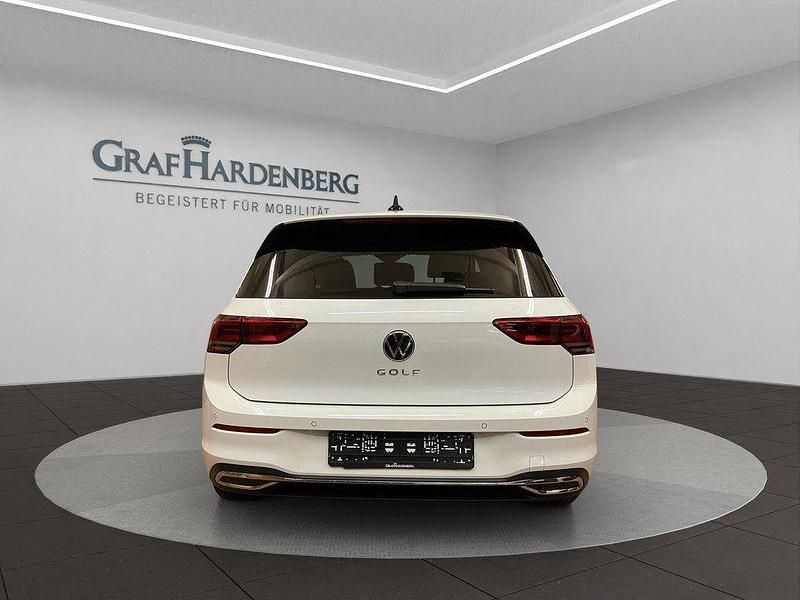 Gebraucht VW Golf VII Style 150 PS (110 kW) 2021 Weiß Kleinwagen