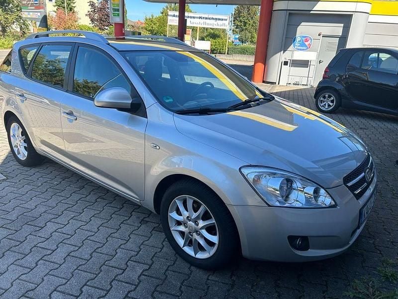 Silber Gebraucht 2008 Kia Ceed LX Kombi | 1.300 € (Superpreis) - Bild 1/4