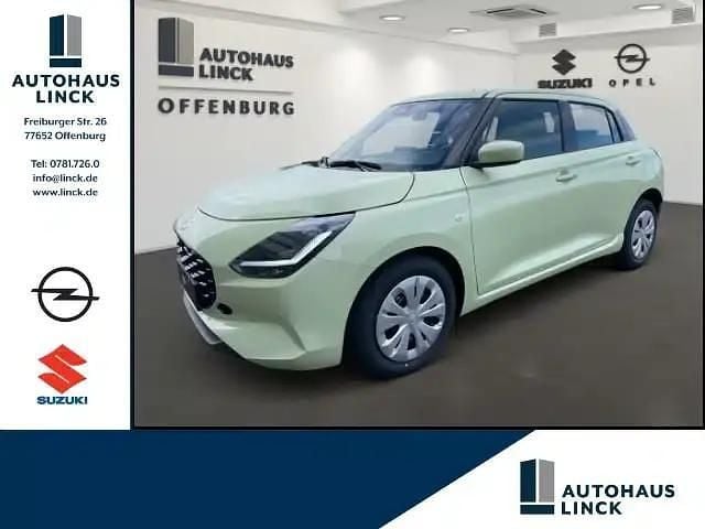 Gebraucht Suzuki Swift Club 83 PS (61 kW) 2024 Schwarz Kleinwagen