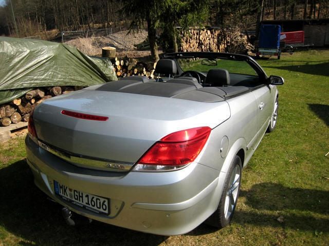 Gebraucht Opel Astra Cabriolet 150 PS (110 kW) 2006 Silber metallic Cabrio