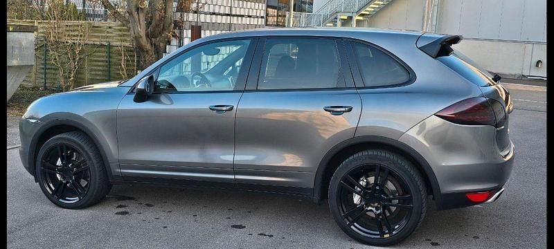 Gebraucht Porsche Cayenne S 400 PS (294 kW) 2010 Grau SUV