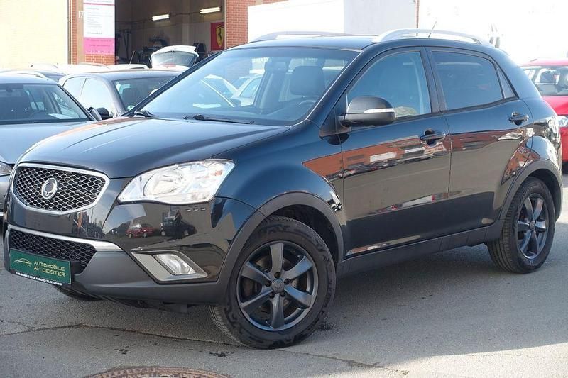 Gebraucht Ssangyong (KGM) Korando 175 PS (128 kW) 2012 Schwarz SUV