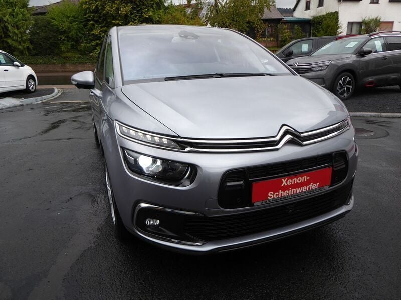 Silber Gebraucht 2018 Citroën Spacetourer Shine Van | 17.995 € - Bild 1/4