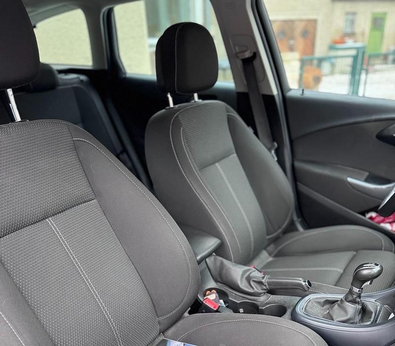 Gebraucht Opel Astra 2013 Silber Kombi