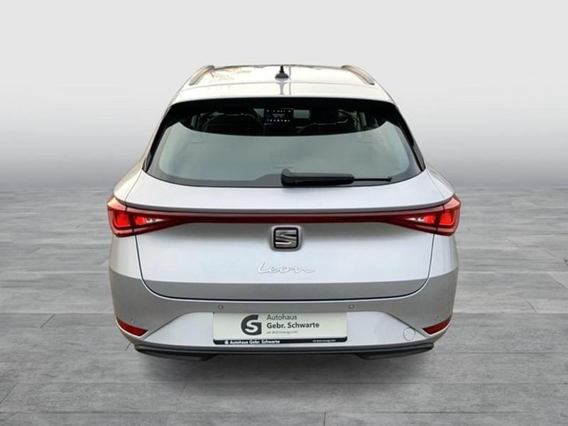 Gebraucht Seat Leon Style 150 PS (110 kW) 2023 Silber Limousine