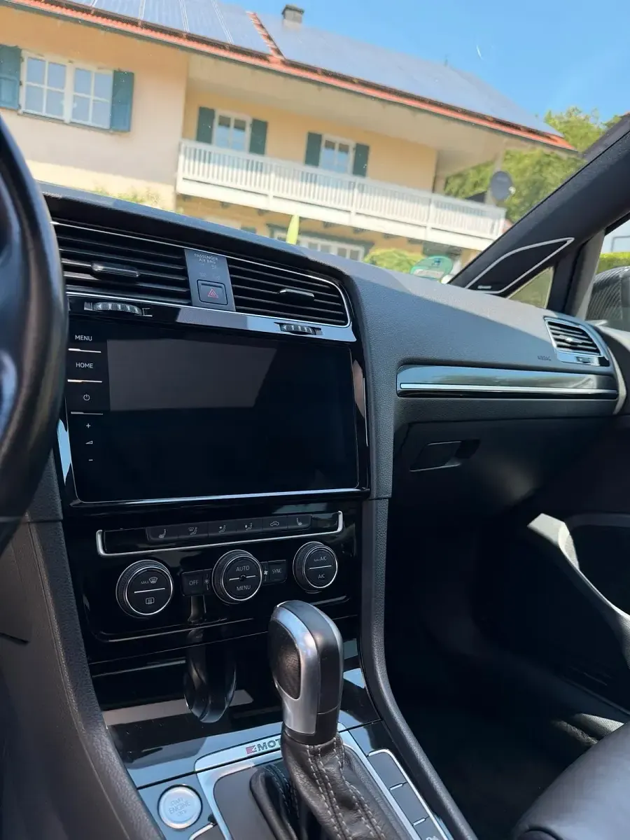 Gebraucht VW Golf VII R 301 PS (221 kW) 2020 Grau Kleinwagen