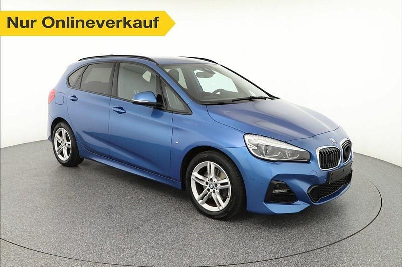 Blau Gebraucht 2020 BMW 220 M Sport Van / Kleinbus | 20.960 € (Fairer Preis) - Bild 1/3