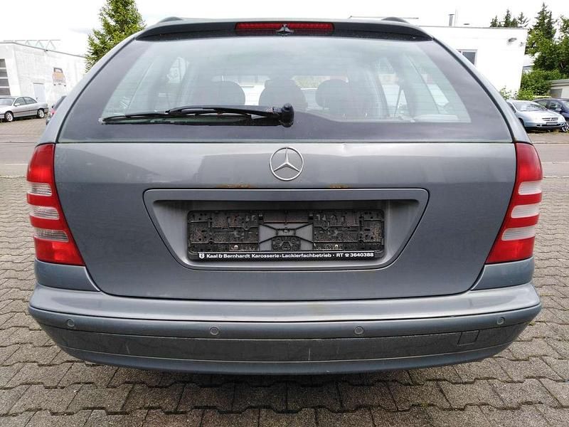 Gebraucht Mercedes C240 170 PS (125 kW) 2004 Blau Kombi
