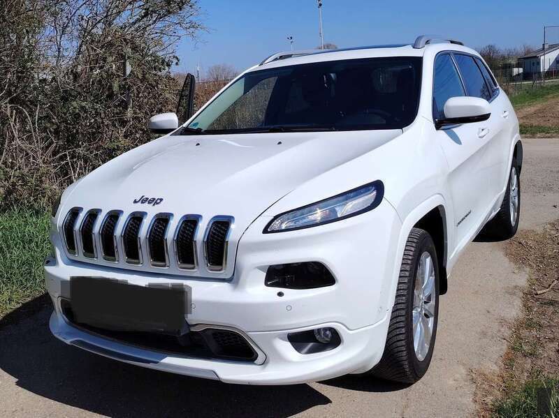 Weiß Gebraucht 2017 Jeep Cherokee SUV | 16.300 € (Fairer Preis) - Bild 1/4