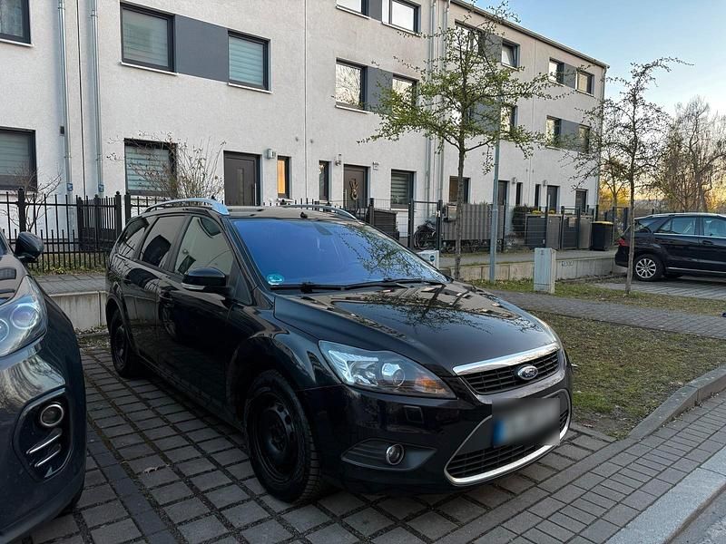 Gebraucht Ford Focus Titanium 109 PS (80 kW) 2010 Schwarz Kombi