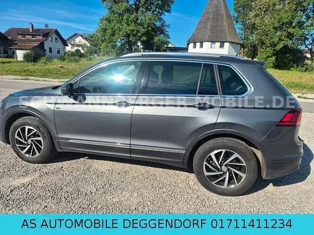 Gebraucht VW Tiguan Join 150 PS (110 kW) 2019 Grau SUV