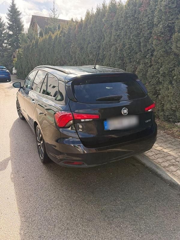 Gebraucht Fiat Tipo Lounge 120 PS (88 kW) 2017 Schwarz Kombi