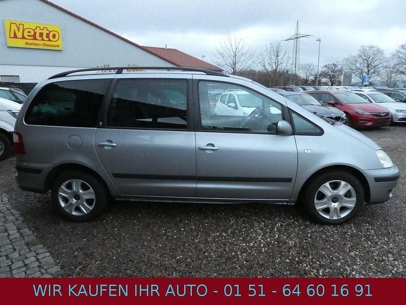 Gebraucht Ford Galaxy Ghia 140 PS (102 kW) 2003 Silber Van / Kleinbus
