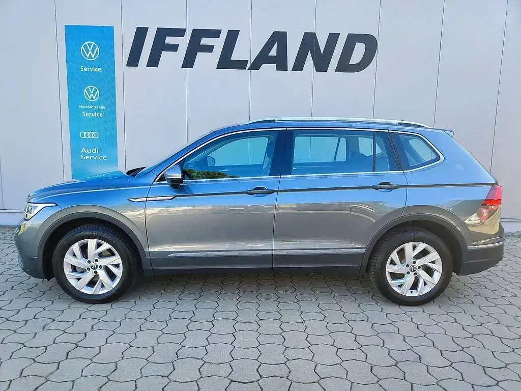 Gebraucht VW Tiguan Allspace Life 150 PS (110 kW) 2025 Grau SUV