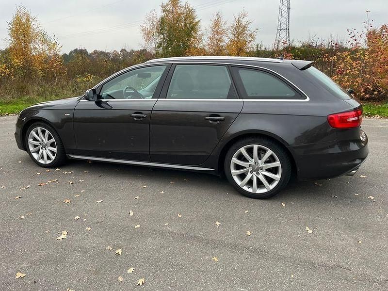 Gebraucht Audi A4 S-Line 204 PS (150 kW) 2014 Grau Kombi