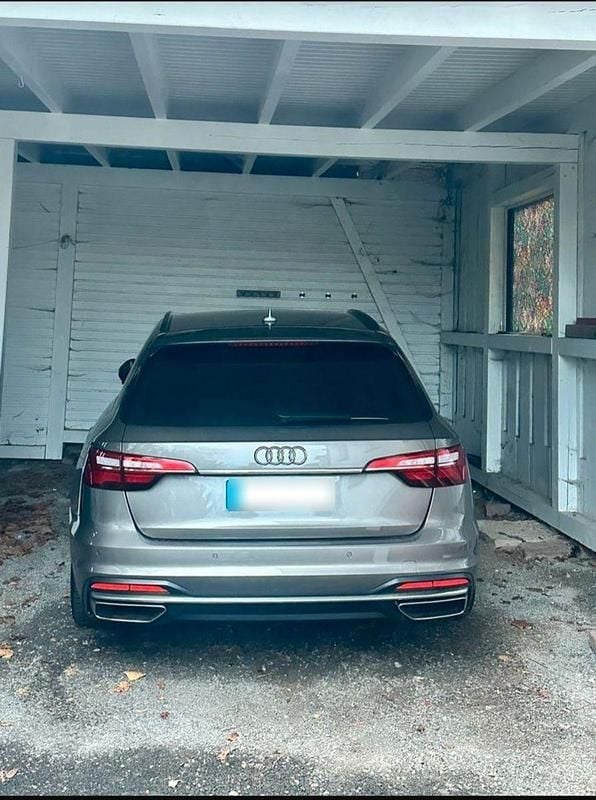 Second-hand Audi A4 Advanced 190 CP (139 kW) 2020 Gri Break
