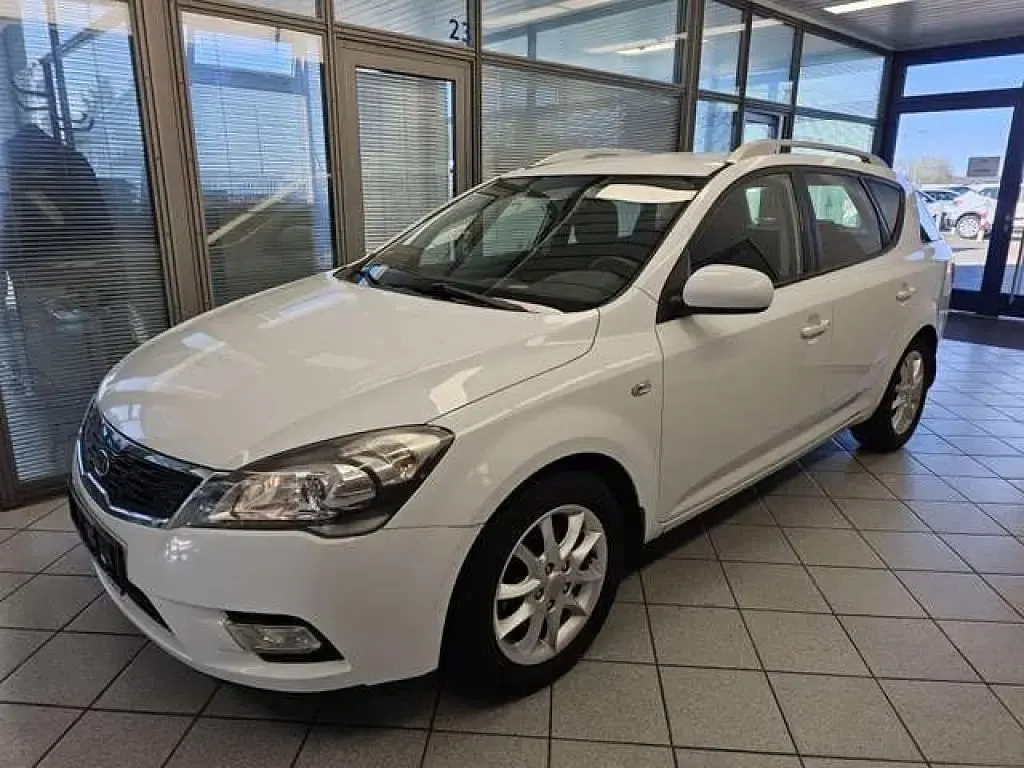 Gebraucht Kia Ceed Sportswagon EX 90 PS (66 kW) 2010 Weiß (metallic) Kombi