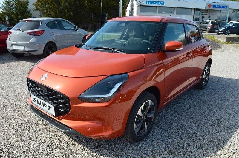 Neu Suzuki Swift Comfort+ 83 PS (61 kW) 2025 Flame orange pearl Kleinwagen