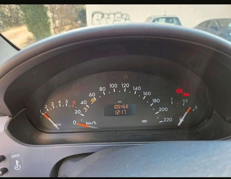 Gebraucht Mercedes A140 Classic 82 PS (60 kW) 2000 Silber Van / Kleinbus