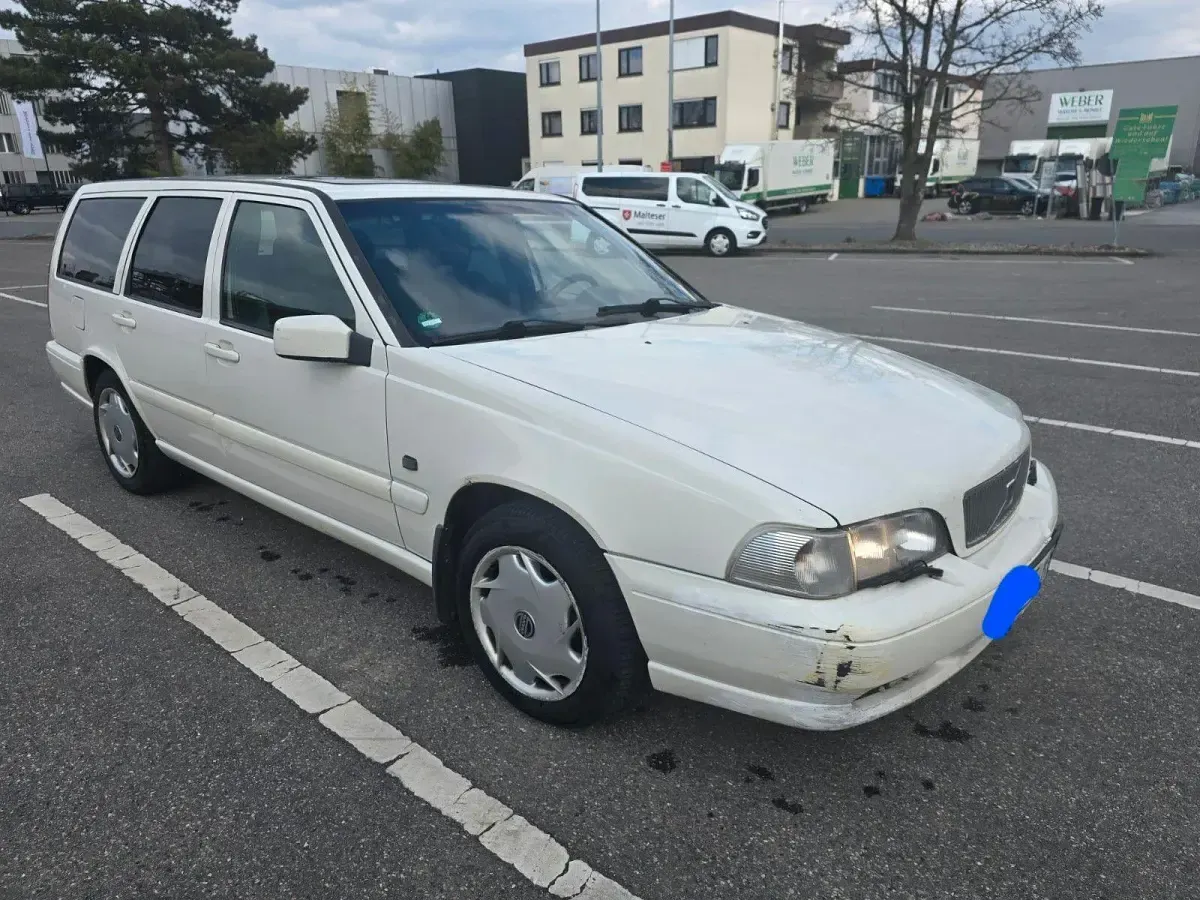 Usata Volvo V70 170 CV (125 kW) 1998 Bianco Station wagon