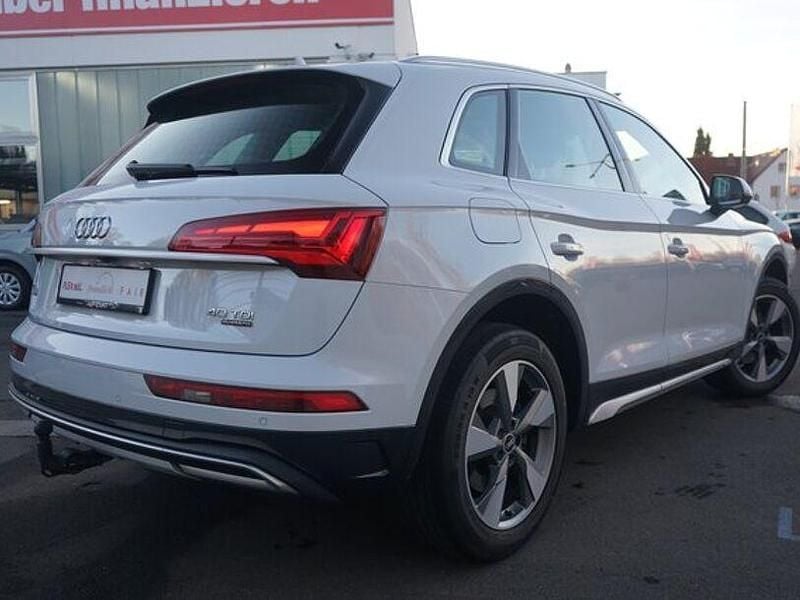 Gebraucht Audi Q5 Sport 204 PS (150 kW) 2021 Gletscherweiß metallic SUV