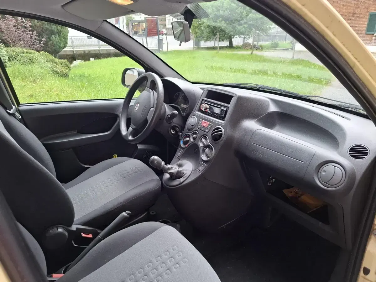 Occasion Fiat Panda 77 ch (56 kW) 2012 Jaune Citadine
