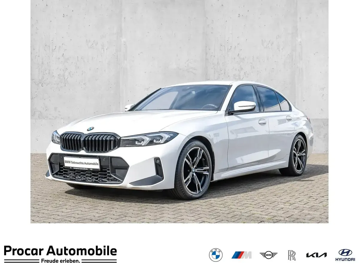 Gebraucht BMW 320 M Sport 184 PS (135 kW) 2023 Limousine