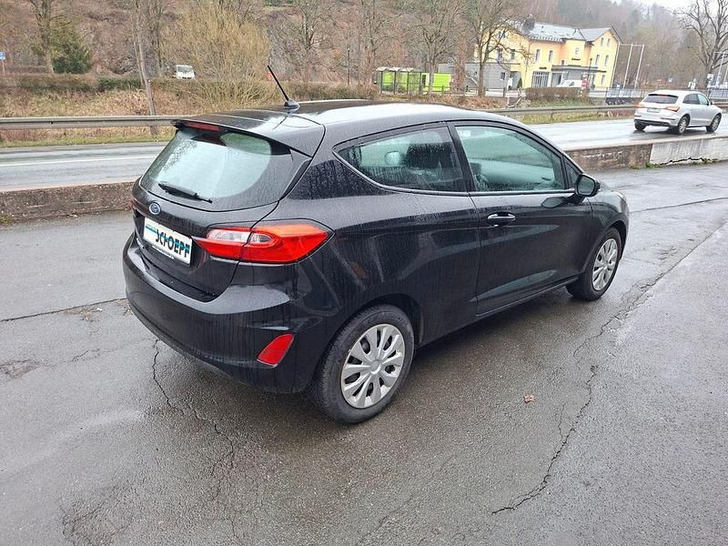 Gebraucht Ford Fiesta Trend 75 PS (55 kW) 2022 Schwarz Kleinwagen