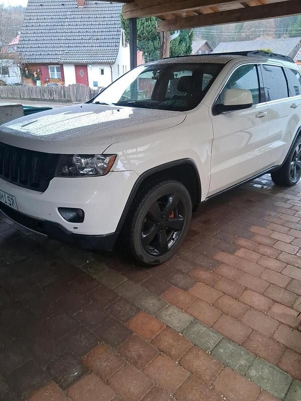 Weiß Gebraucht 2012 Jeep Grand Cherokee SUV | 7.999 € (Superpreis) - Bild 1/4