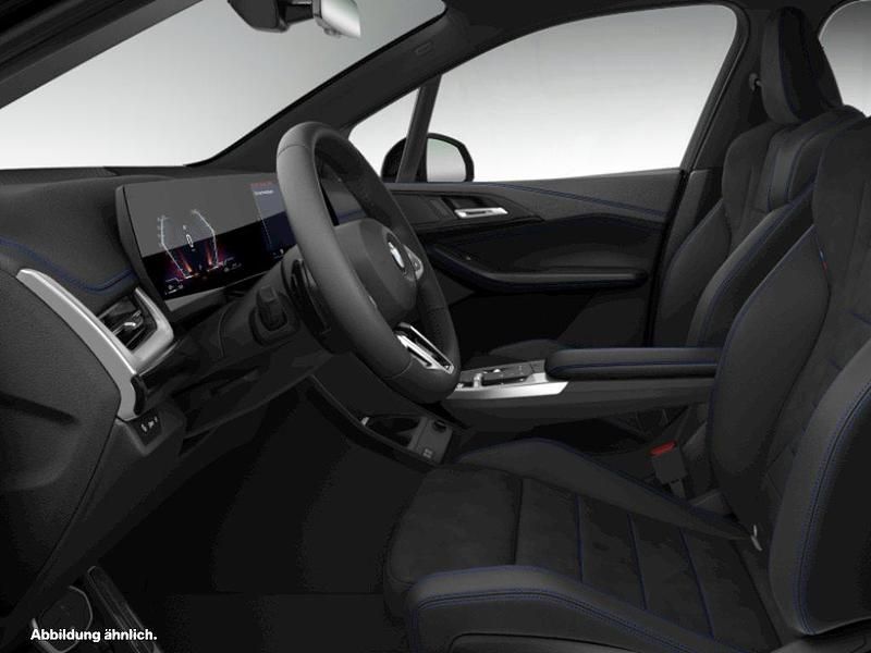 Schwarz Gebraucht 2025 BMW 220 Active Tourer M Sport Van / Kleinbus | 35.530 € (Fairer Preis) - Bild 1/2