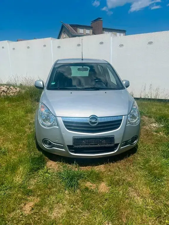 Gebraucht Opel Agila Edition 94 PS (69 kW) 2009 Grau Kleinwagen