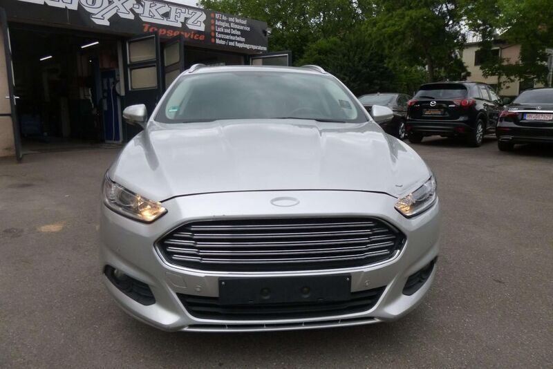Gebraucht Ford Mondeo Trend 150 PS (110 kW) 2015 Silber metallic Kombi