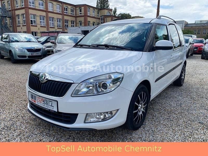 Weiß Gebraucht 2010 Skoda Roomster Style Kombi | 5.490 € (Fairer Preis) - Bild 1/4