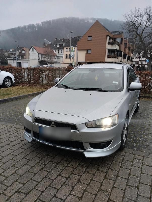 Grau Gebraucht 2008 Mitsubishi Lancer Limousine | 3.000 € (Fairer Preis) - Bild 1/4