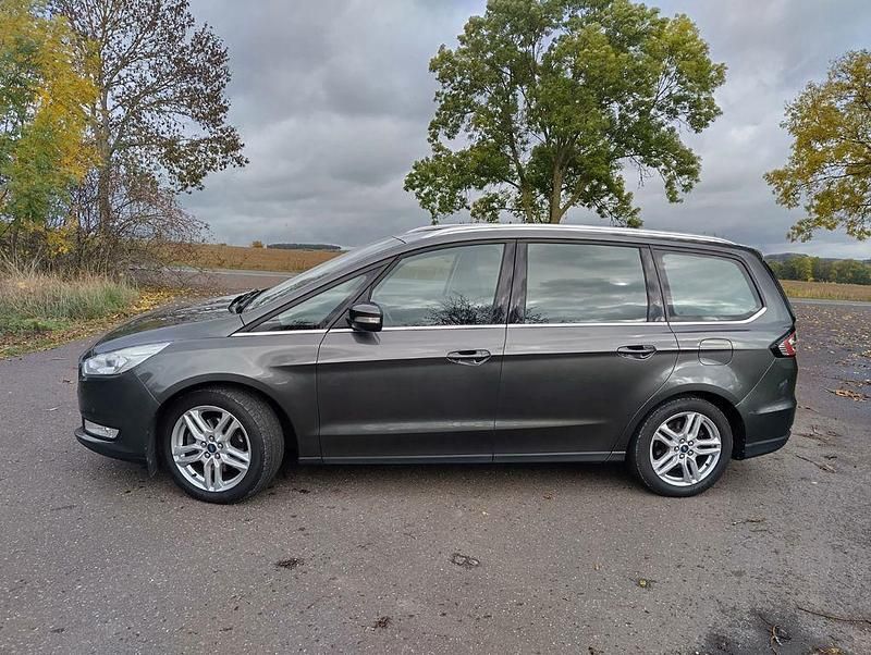 Gebraucht Ford Galaxy Titanium 190 PS (139 kW) 2018 Grau Van / Kleinbus