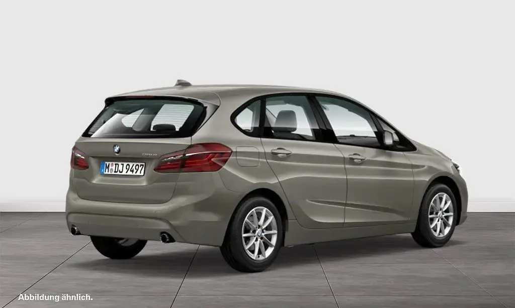 Gebraucht BMW 220 Advantage 192 PS (141 kW) 2016 Silber Van / Kleinbus