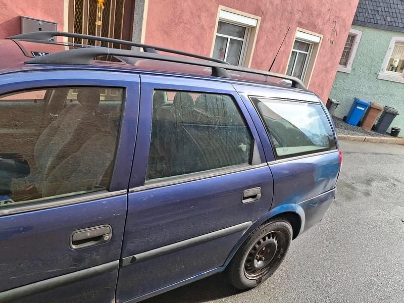 Gebraucht Opel Vectra 115 PS (84 kW) 1997 Blau Kombi