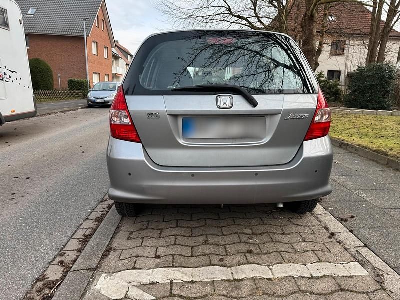 Gebraucht Honda Jazz 83 PS (61 kW) 2006 Silber Kleinwagen
