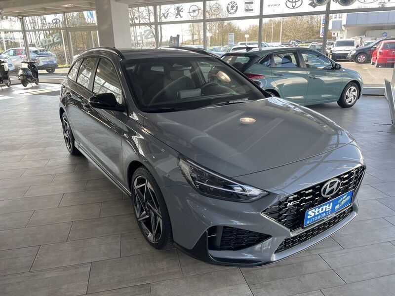 Shadow grey Neu 2024 Hyundai i30 N Line Kombi | 27.990 € (Fairer Preis) - Bild 1/4