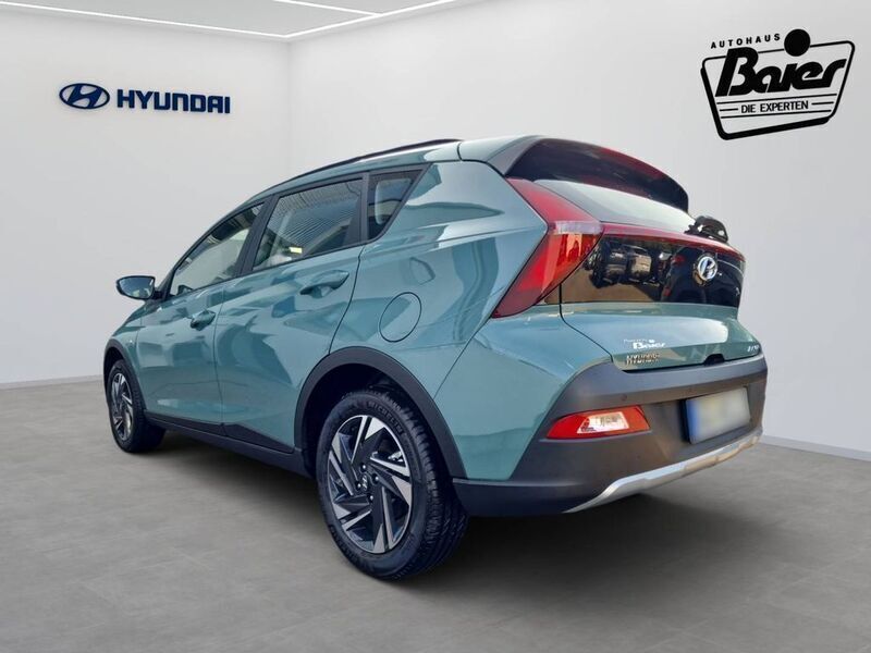 Gebraucht Hyundai Bayon Trend 101 PS (74 kW) 2024 Grün SUV