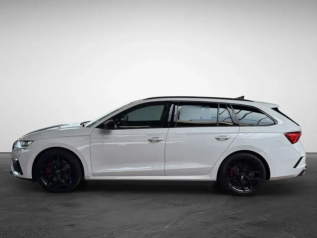 Gebraucht Skoda Octavia RS 245 PS (180 kW) 2021 Weiß Kombi