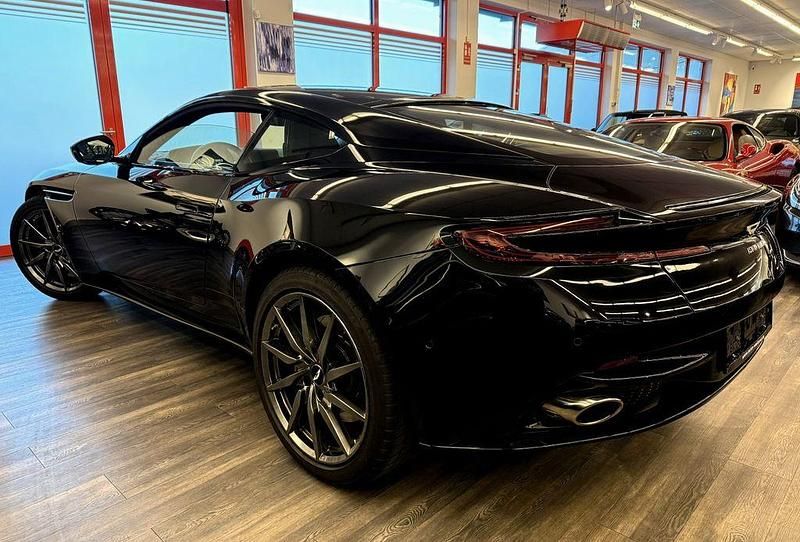 Gebraucht Aston Martin DB11 510 PS (375 kW) 2019 Schwarz Coupé
