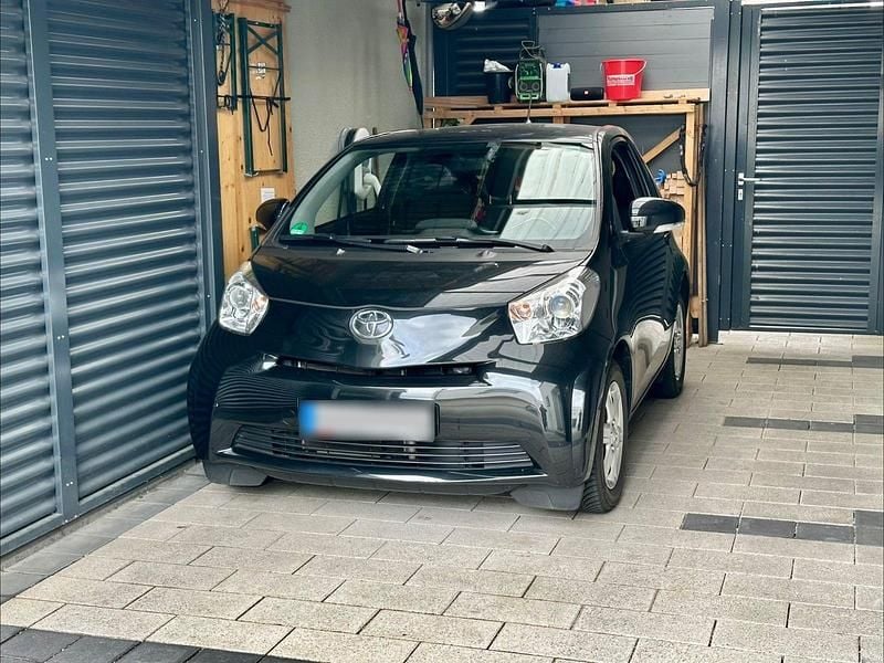 Gebraucht Toyota iQ 68 PS (50 kW) 2009 Schwarz Kleinwagen