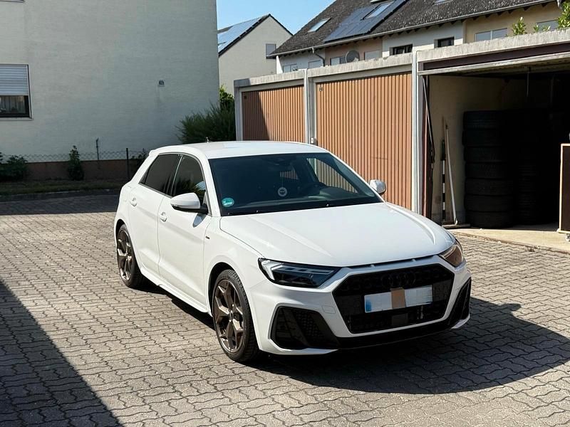 Gebraucht Audi A1 S-Line 150 PS (110 kW) 2023 Weiß SUV