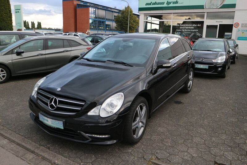 Gebraucht Mercedes R350 AMG 224 PS (164 kW) 2010 Schwarz metallic Van / Kleinbus