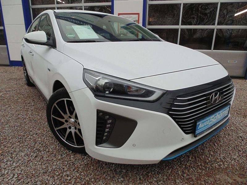 Polar white / sol Gebraucht 2017 Hyundai Ioniq Premium Kleinwagen | 12.750 € (Fairer Preis) - Bild 1/4