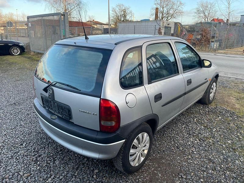 Gebraucht Opel Corsa Eco 60 PS (44 kW) 1998 Silber Kleinwagen