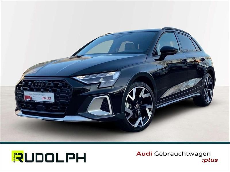 Mythosschwarz metallic Gebraucht 2025 Audi A3 Ambiente Limousine | 40.980 € (Fairer Preis) - Bild 1/4